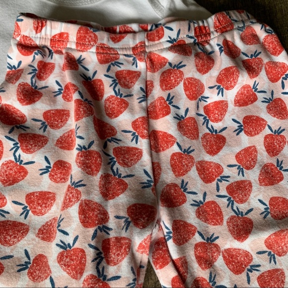 Carter’s | Strawberry Hoodie Outfit - Picture 3 of 3